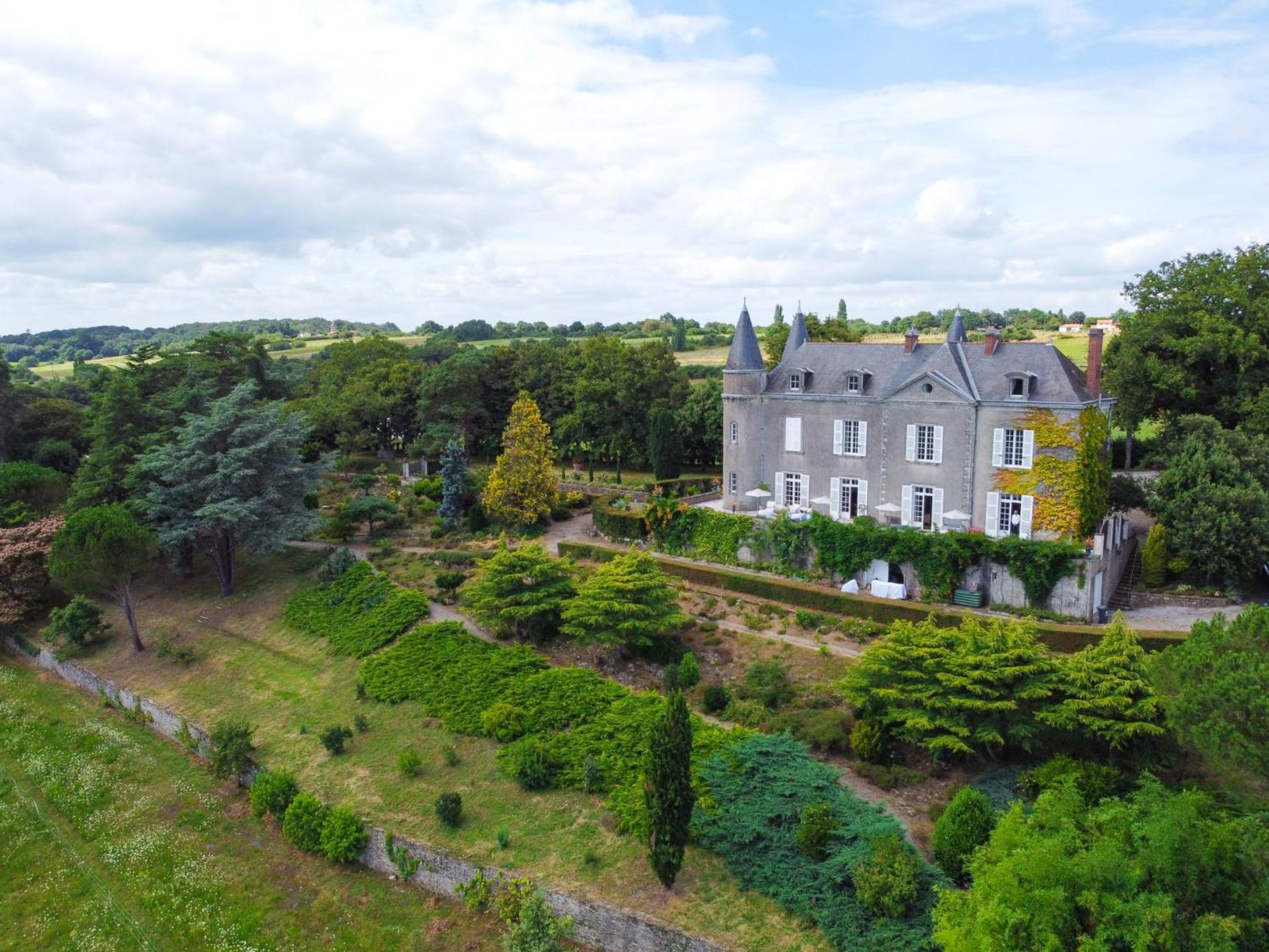 Oudon 샤토 오뜨 로셰 B&B 외부 사진
